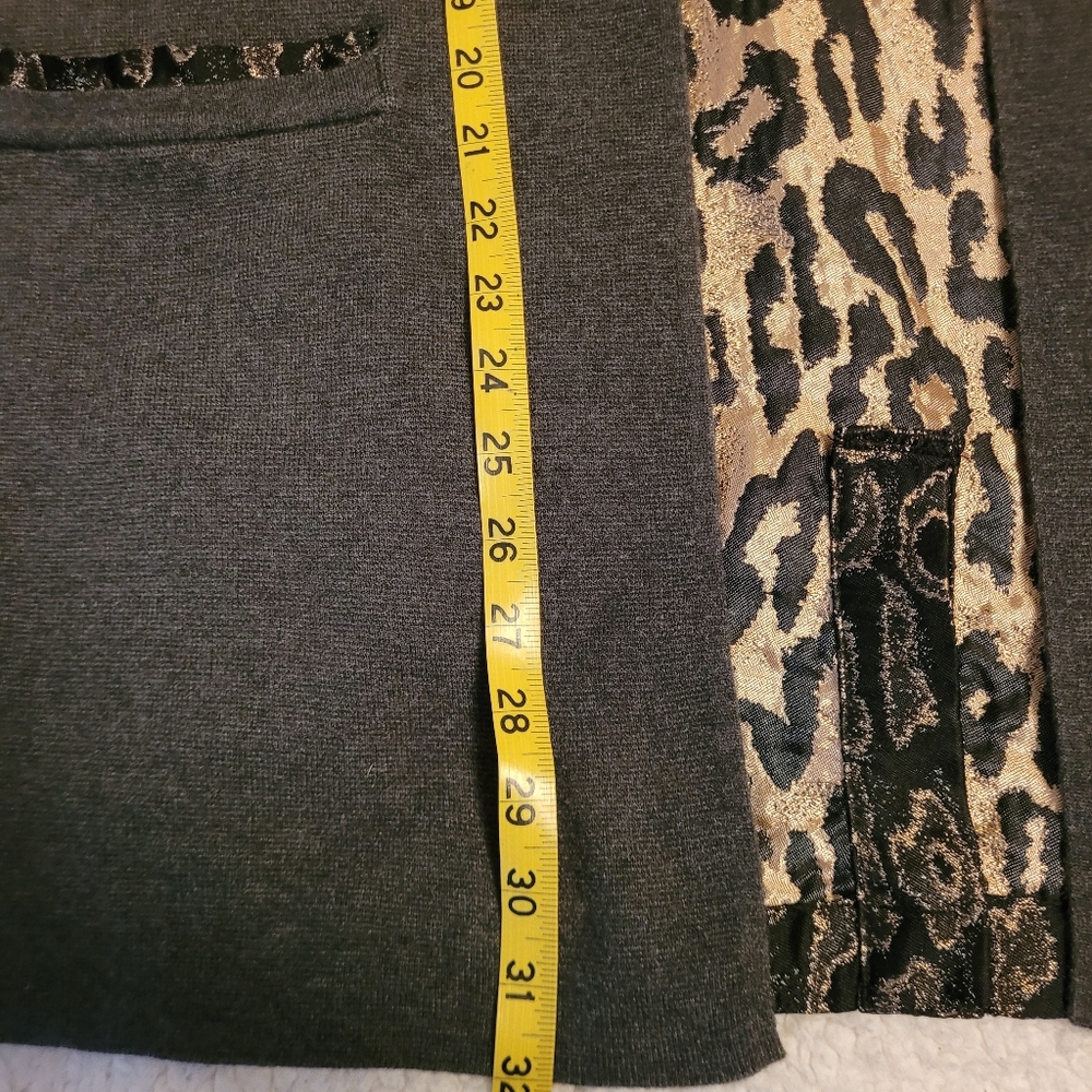 NWOT Chico's Long Cardigan Gray With Animal Print On Back Size  Large - Picture 10 of 12